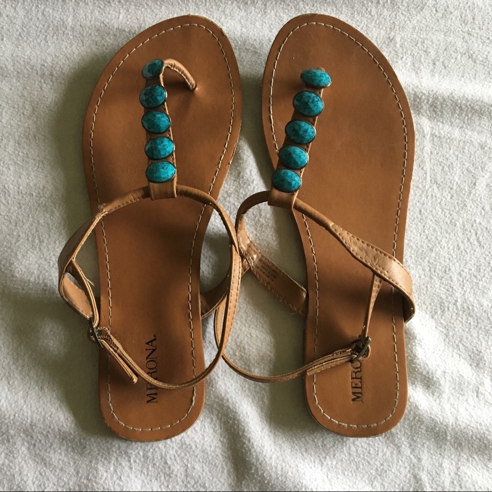 Women’s sz 10 Merona sandals w/ turquoise stones